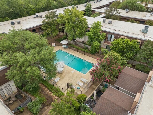 Building Photo - 7801 Shoal Creek Blvd