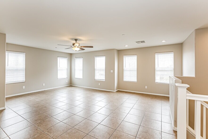 Building Photo - 8941 Jamie Lee Ave