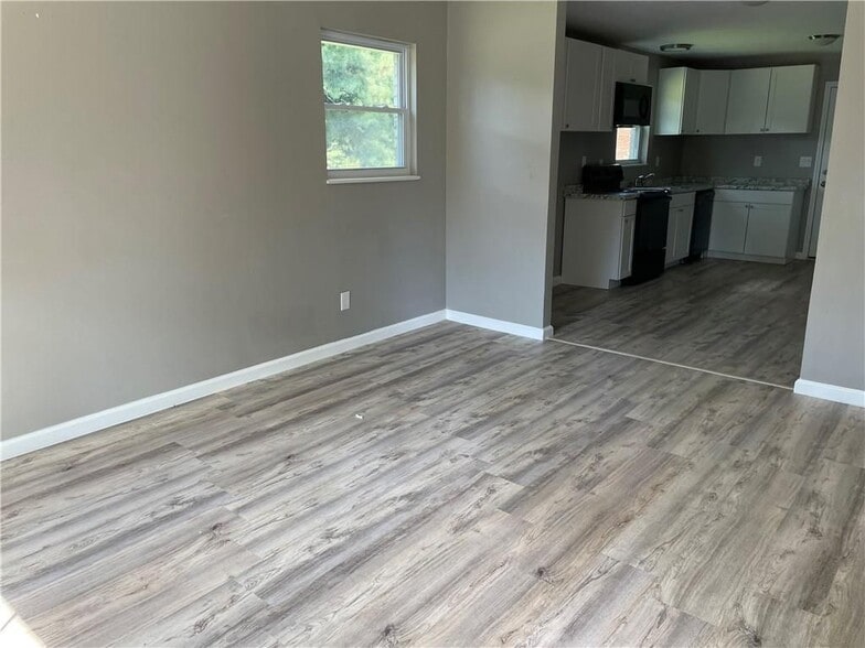 Building Photo - 22 Fox Hall Dr