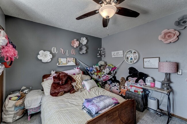 Building Photo - 4025 Wild Flower Dr