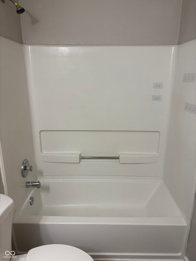 Building Photo - 1380 King Maple Dr