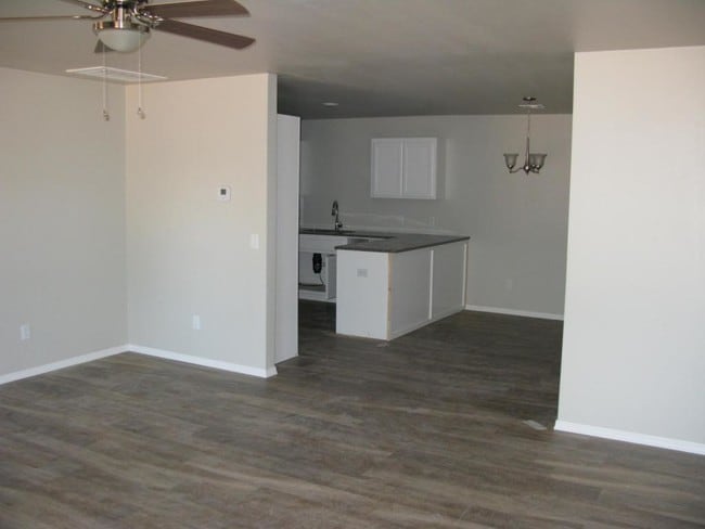 Building Photo - 11653 Royal Coach Dr