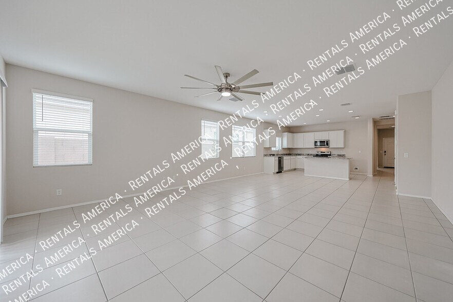 Building Photo - 10338 W Wier Ave