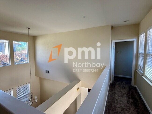 Building Photo - 869 Emerald Hills Cir