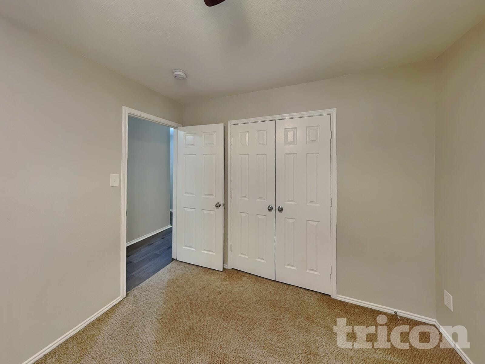 Building Photo - 1584 Sandhurst Dr