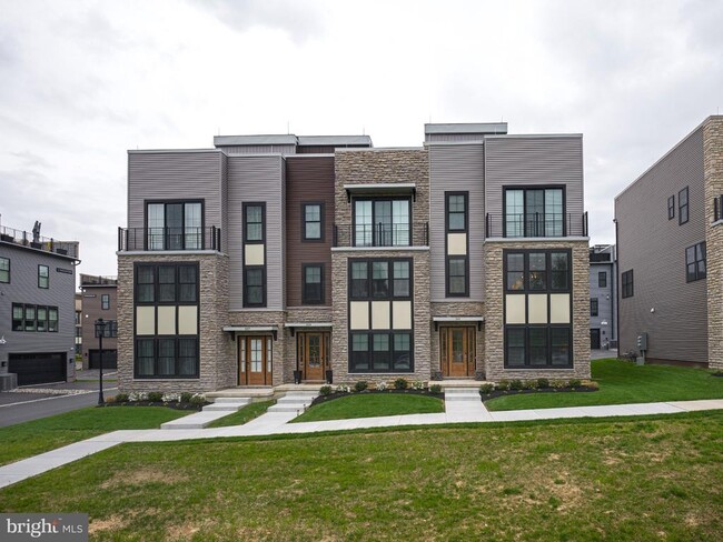 Building Photo - 361 Horseshoe Trail