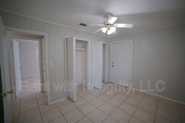 Building Photo - 3424 Orlando Dr