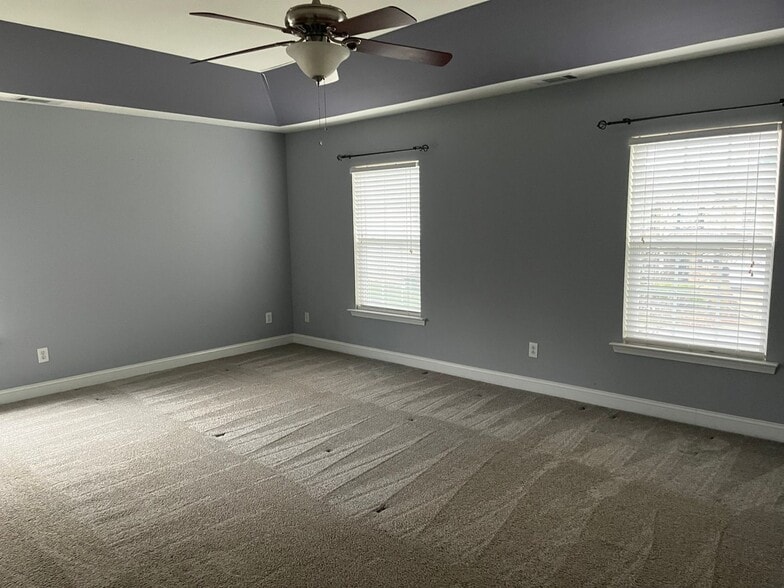 Building Photo - 10515 Hawick Ct