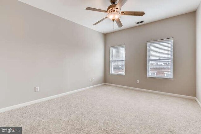 Building Photo - 768 Carroll St