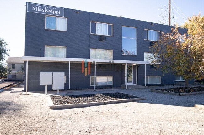 Building Photo - 1400 W Mississippi Ave