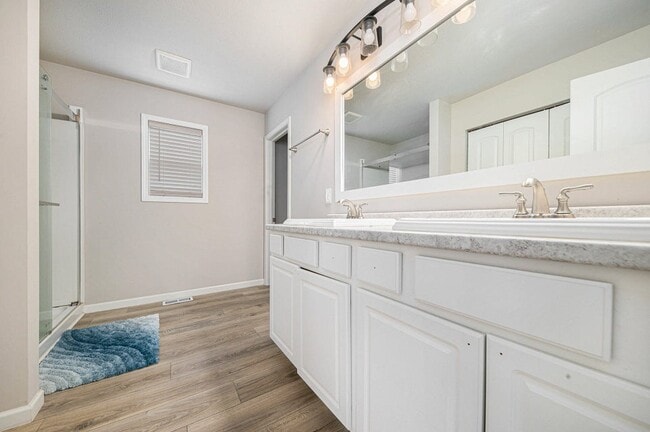 Building Photo - 7280 Hopkinton Dr