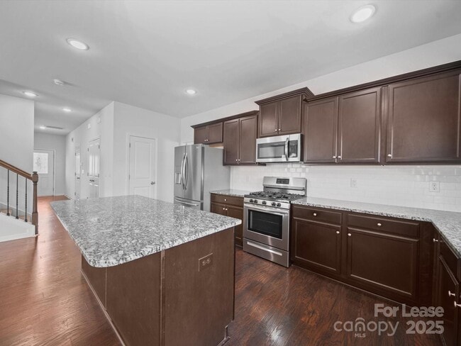 Building Photo - 1008 Hudson Taylor Ln