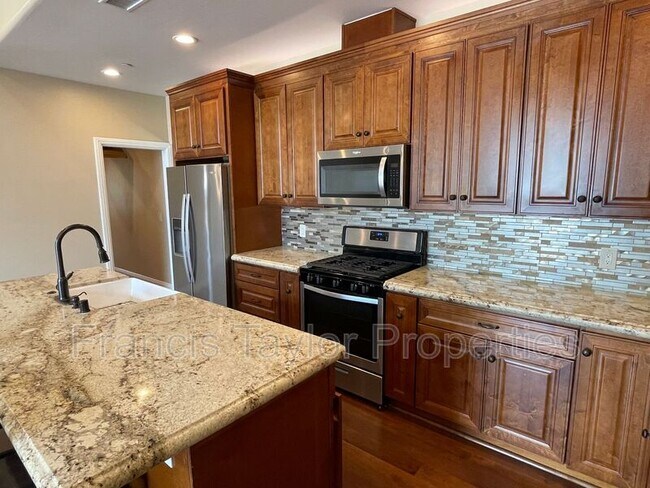 Building Photo - 14398 Harvest Crescent