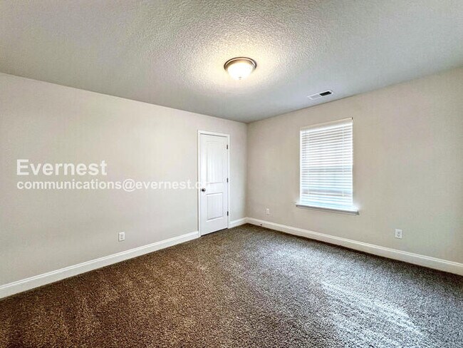 Building Photo - 5909 Kuykendall Dr