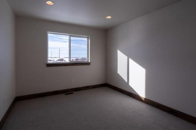 Building Photo - 1265 Baxter Creek Way