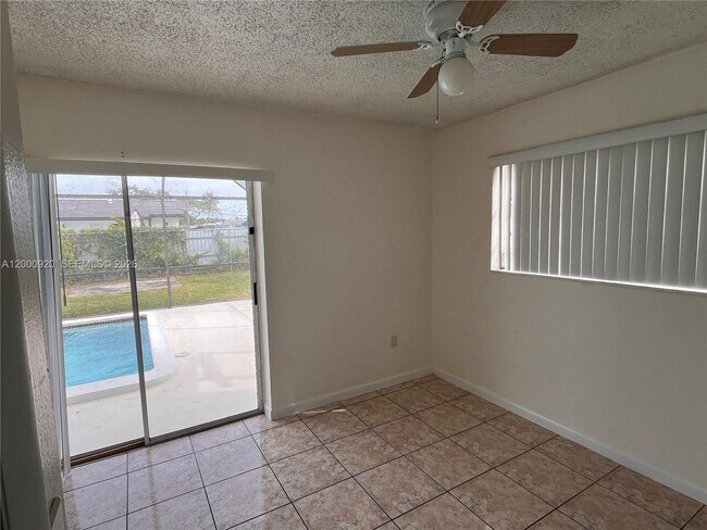 Building Photo - 20341 SW 117th Ave