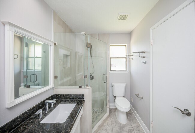 Building Photo - 2903 Pepperwood Dr