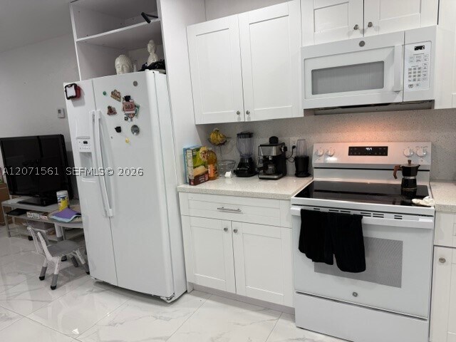 Building Photo - 846 W 32nd St