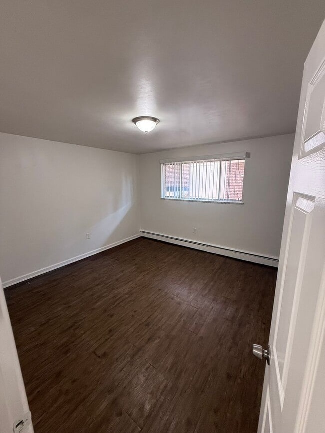 Building Photo - 3 bedroom Now Available in Anschutz Medica...