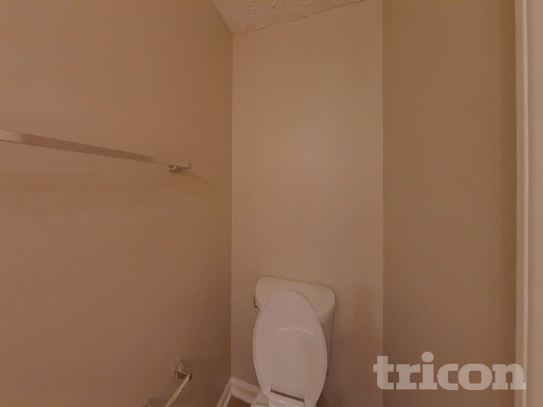 Building Photo - 5544 Frontier Ct