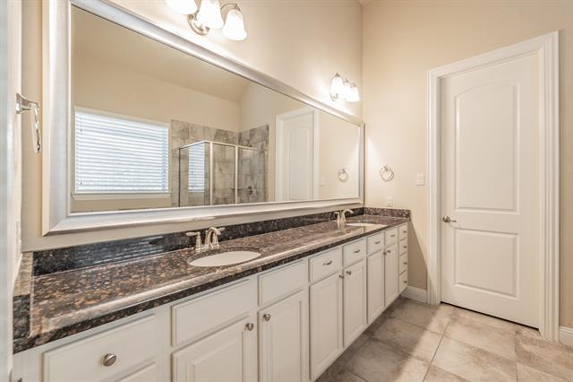 Building Photo - 568 Enfield Dr