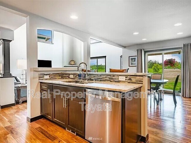 Building Photo - 4352 Castlerock Dr