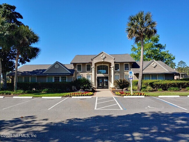 Building Photo - 10200 Belle Rive Blvd