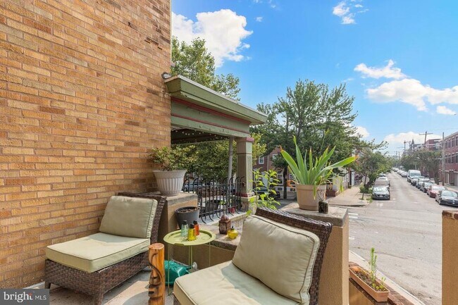 Building Photo - 846 Corinthian Ave