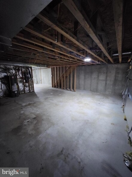 Building Photo - 302 Hidden Dr