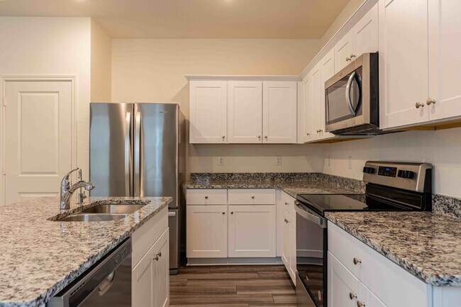 Building Photo - 12843 Cygnus