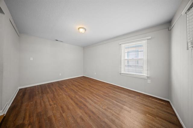 Building Photo - 5829 Holloway St