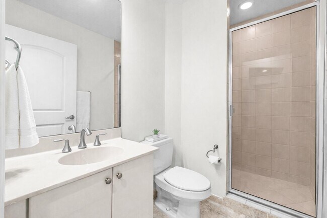 Building Photo - 701 S Olive Ave