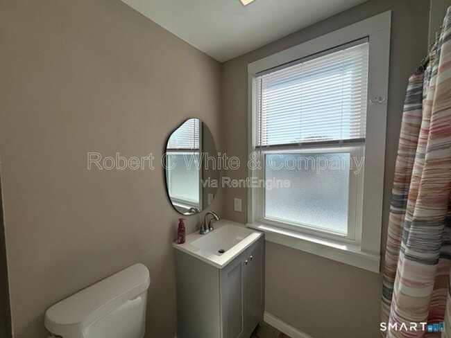 Building Photo - 96 Fulton St