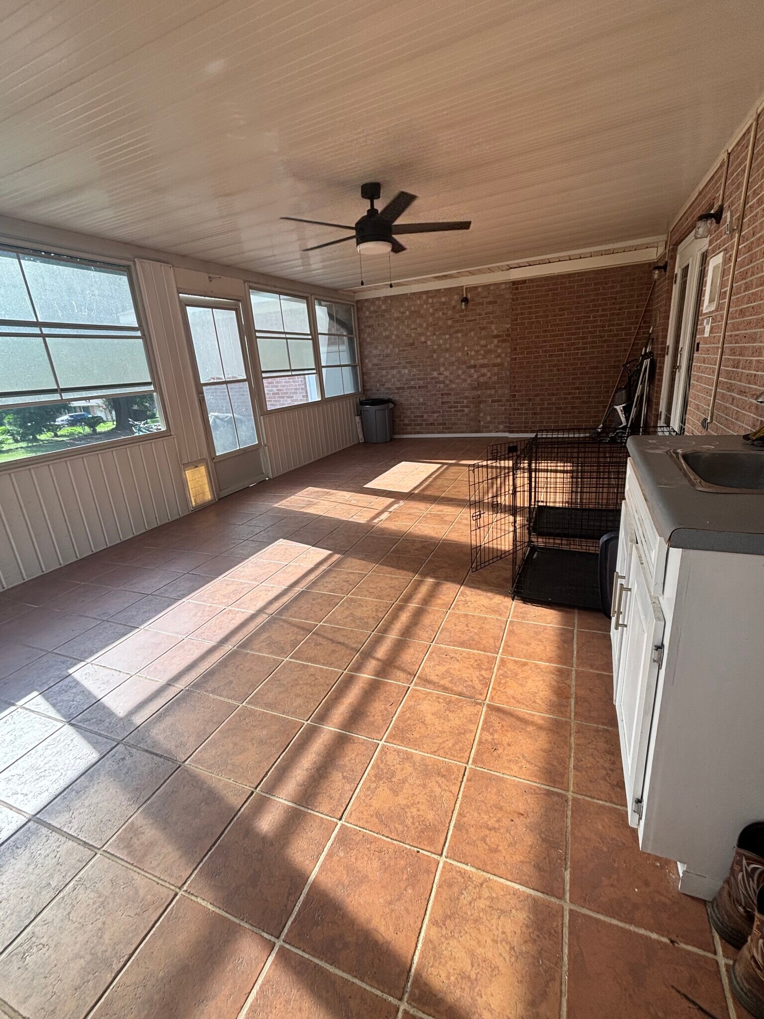 Sun Room - 400 Colonial Dr