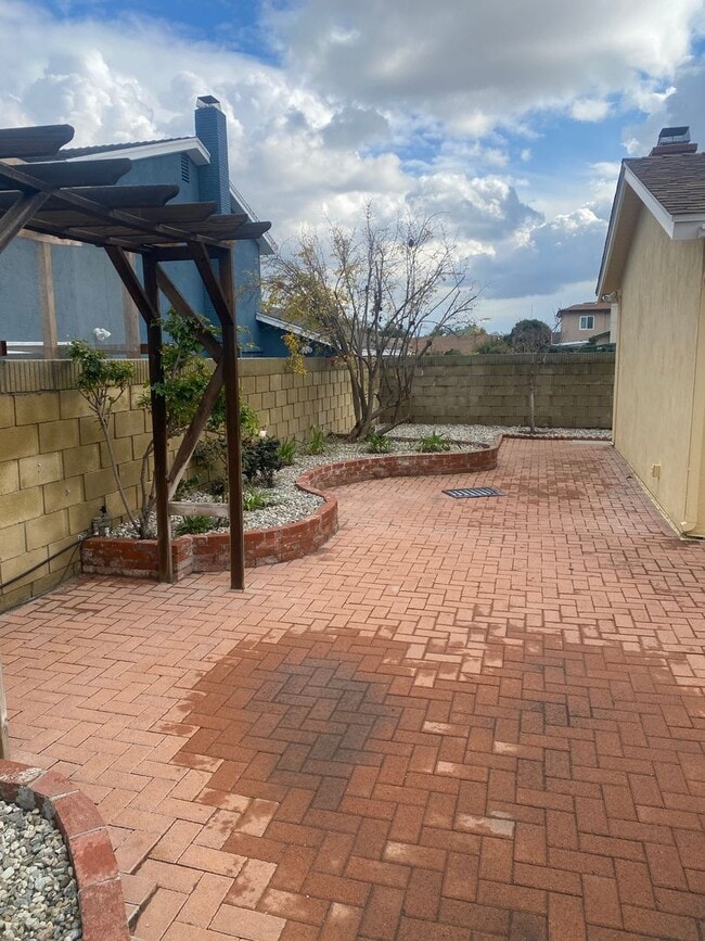 Building Photo - Harbor City- Single Family Home