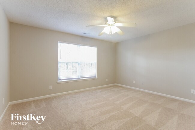 Building Photo - 12336 Tuckaway Ct