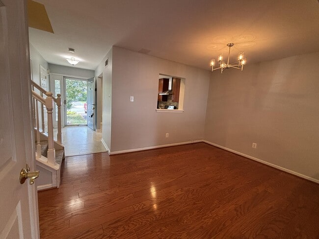 Building Photo - 4666 Louise St Claire Dr