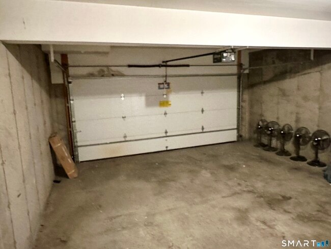 Building Photo - 14 Haviland St