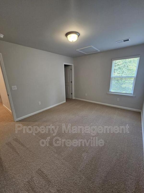 Building Photo - 416 Mariene Dr