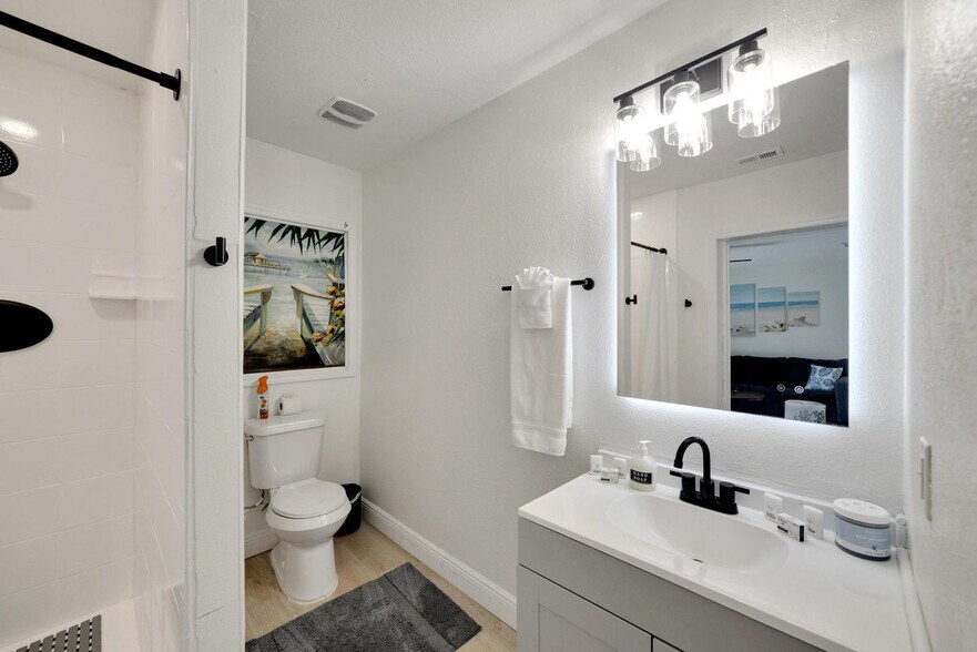 Building Photo - 2529 N Habana Pl