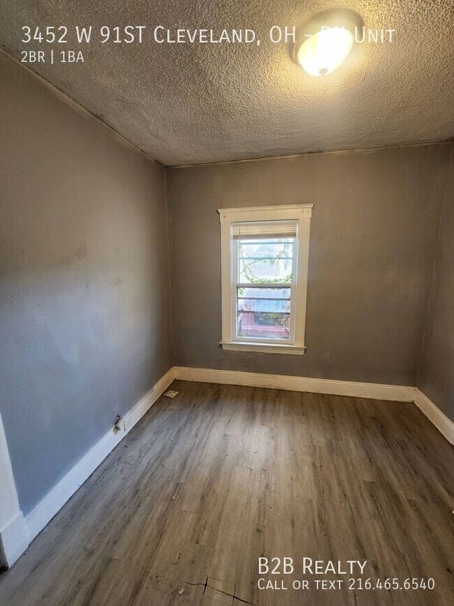 Building Photo - 3452 W 91st St