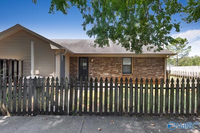 Building Photo - 8147 Oldfield Rd SW