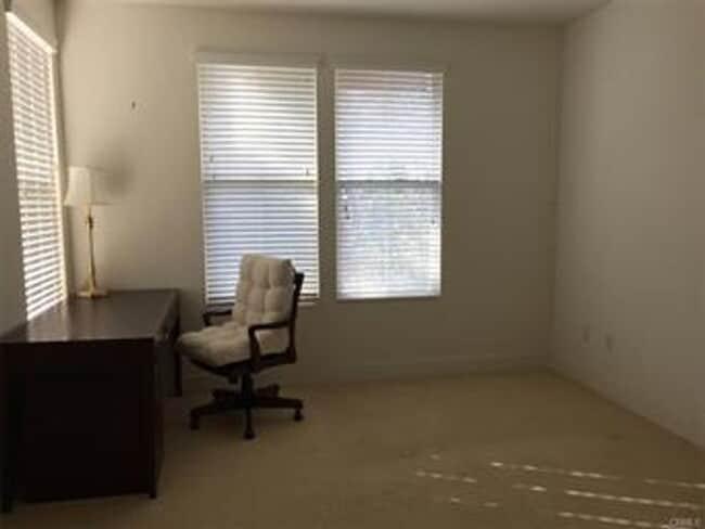 Building Photo - Experience Luxury Living at The Foundry Penthouse Condo!