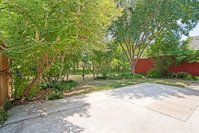 Building Photo - 9404 National Pines Dr