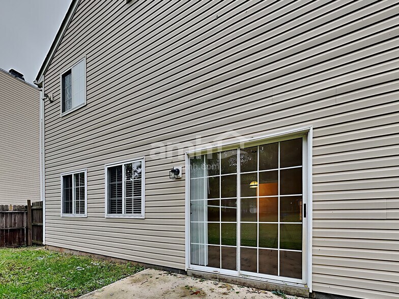 Building Photo - 3345 Wiliton Way