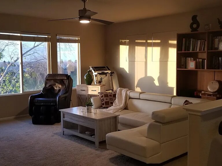 Building Photo - 3004 Fox Hill Dr