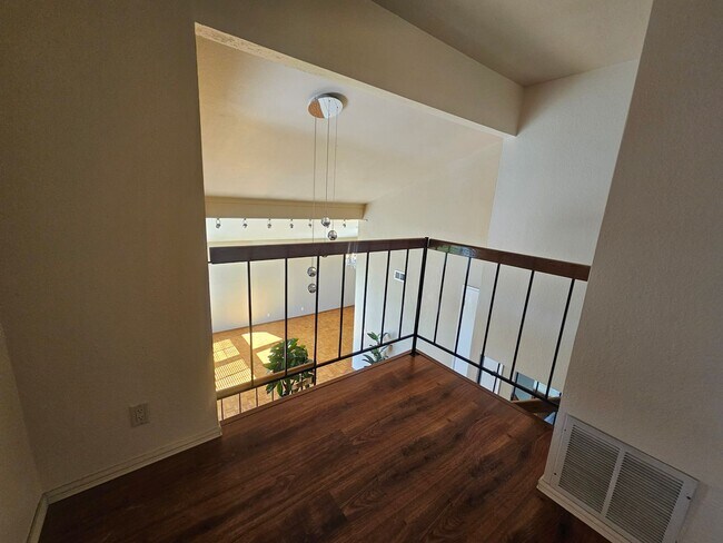 Building Photo - 3076 Valleywood Ct