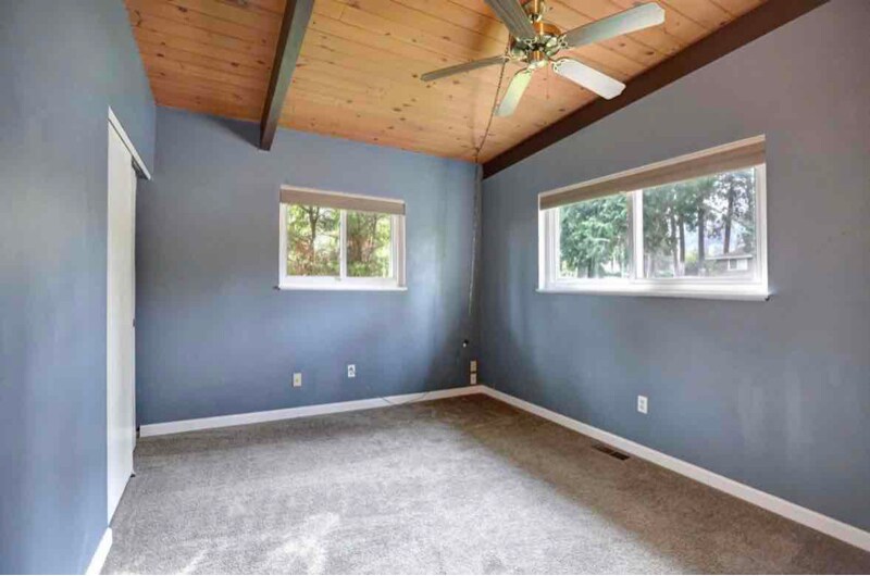 Building Photo - 6305 E 15th Ave