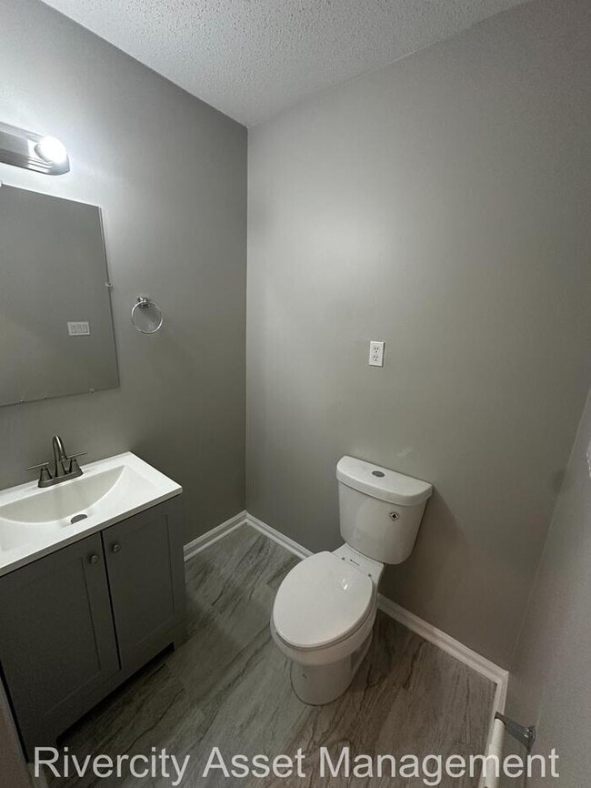 Building Photo - Your Perfect Home: Renovated 3 Bed, 2 Bath...