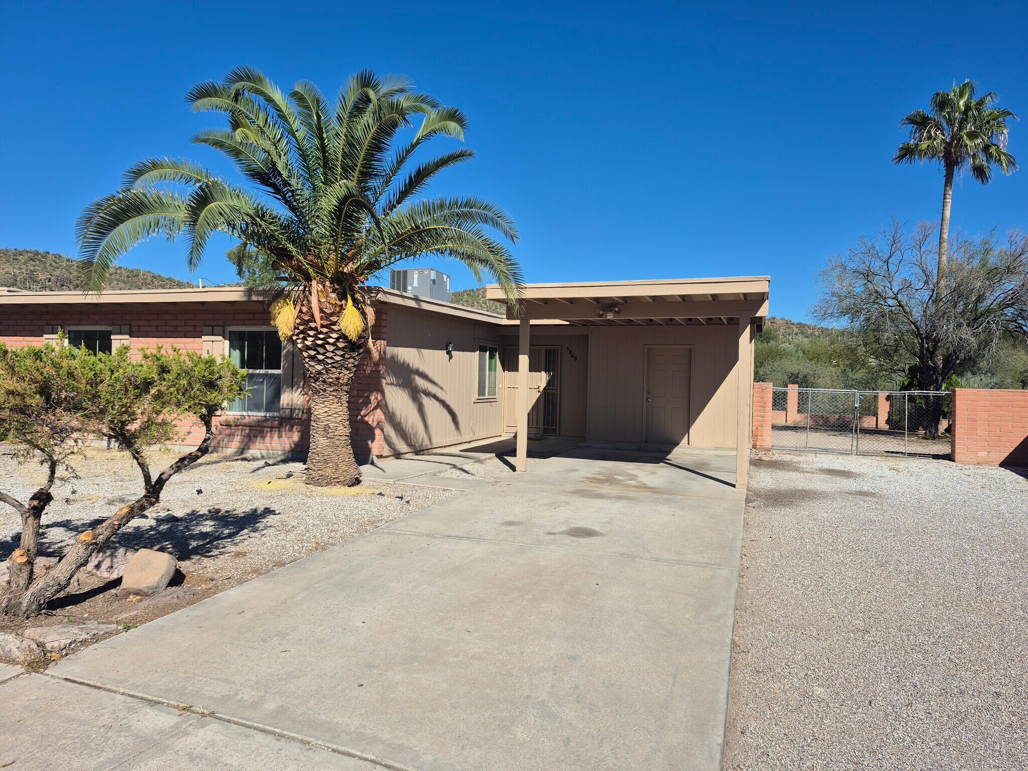 Building Photo - 3068 W Wyoming St